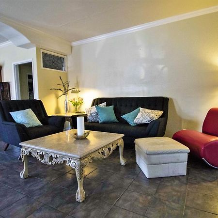The Anderson Estates Hostel ลอสแอนเจลิส ภายนอก รูปภาพ